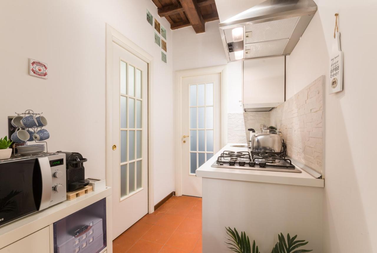 Appartamento Via Dei Serpenti Roma Exterior foto